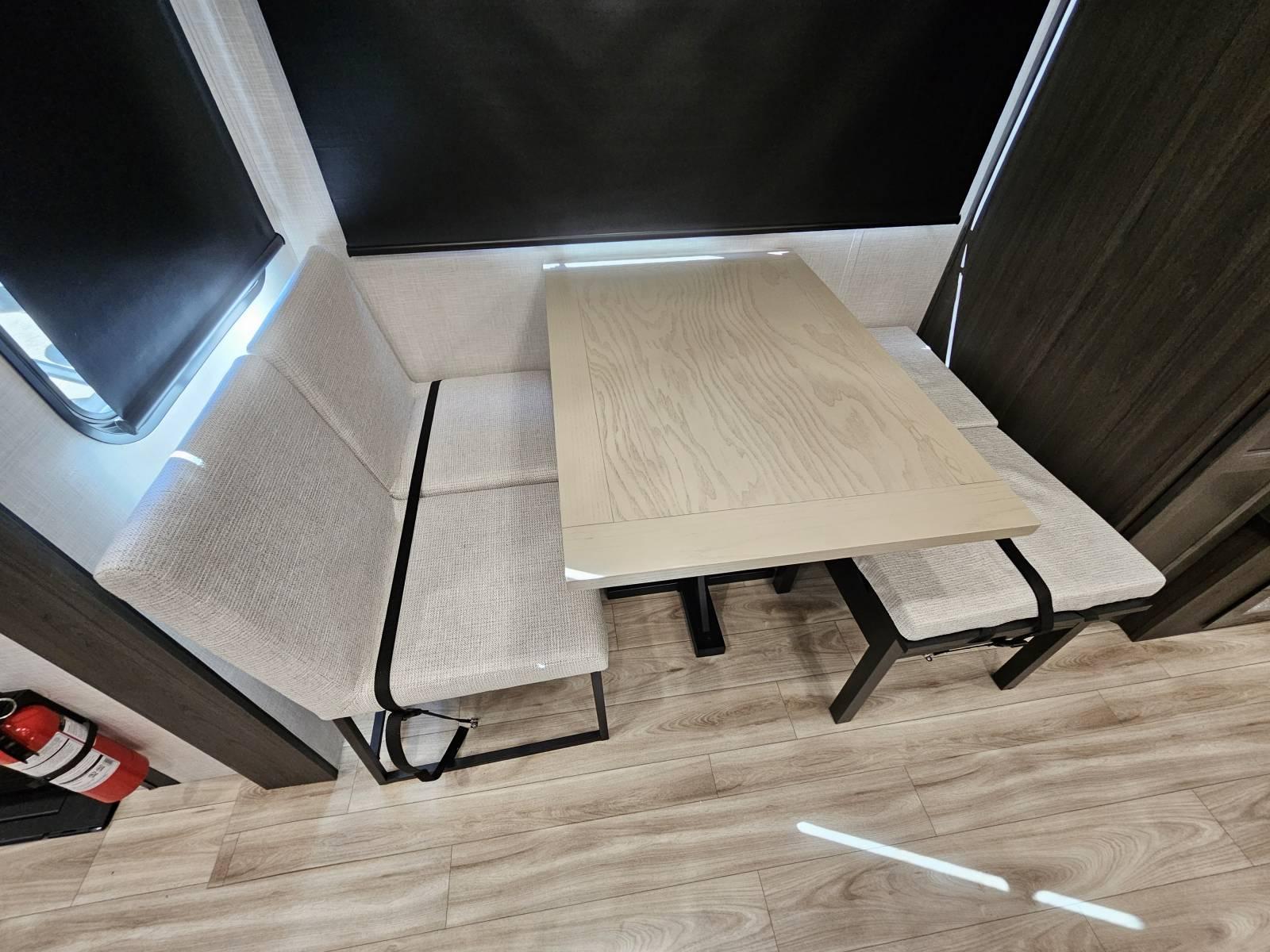 2026 Venture RV 2026 Venture RV SportTrek Touring Edition - thumbnail 15