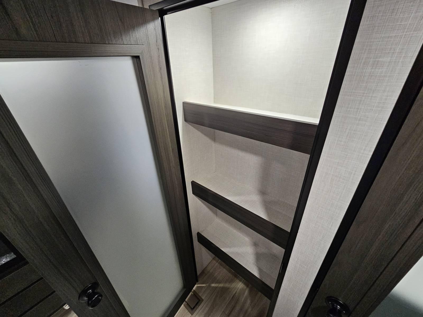 2026 Venture RV 2026 Venture RV SportTrek Touring Edition - thumbnail 21