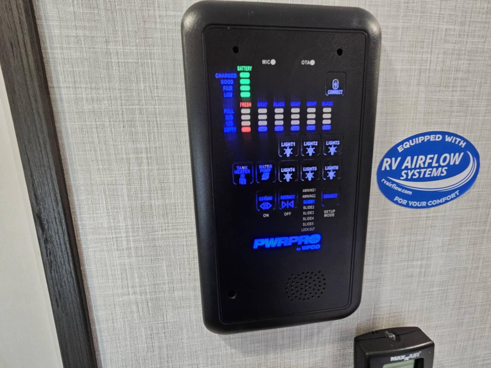 2026 Venture RV 2026 Venture RV SportTrek Touring Edition - thumbnail 25