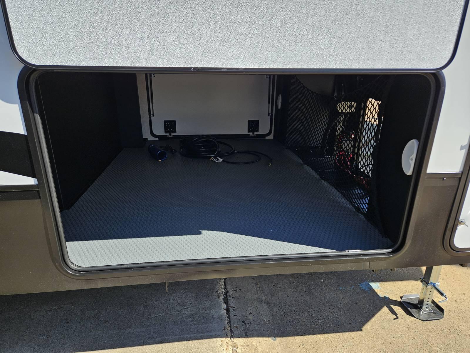 2026 Venture RV 2026 Venture RV SportTrek Touring Edition - thumbnail 26