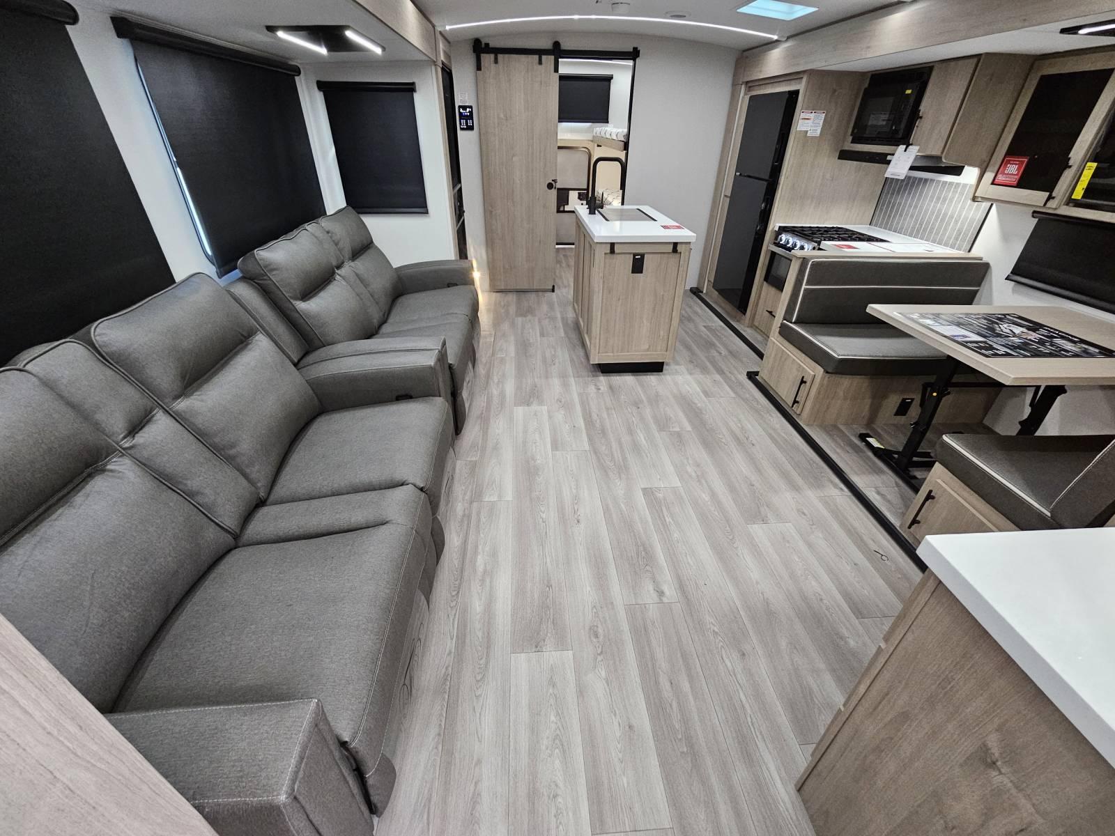 2026 Grand Design 2026 Grand Design Imagine - thumbnail 5