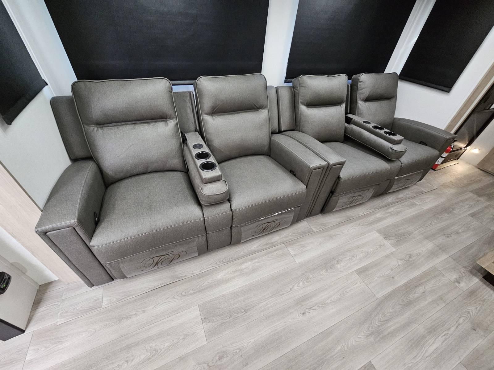 2026 Grand Design 2026 Grand Design Imagine - thumbnail 6