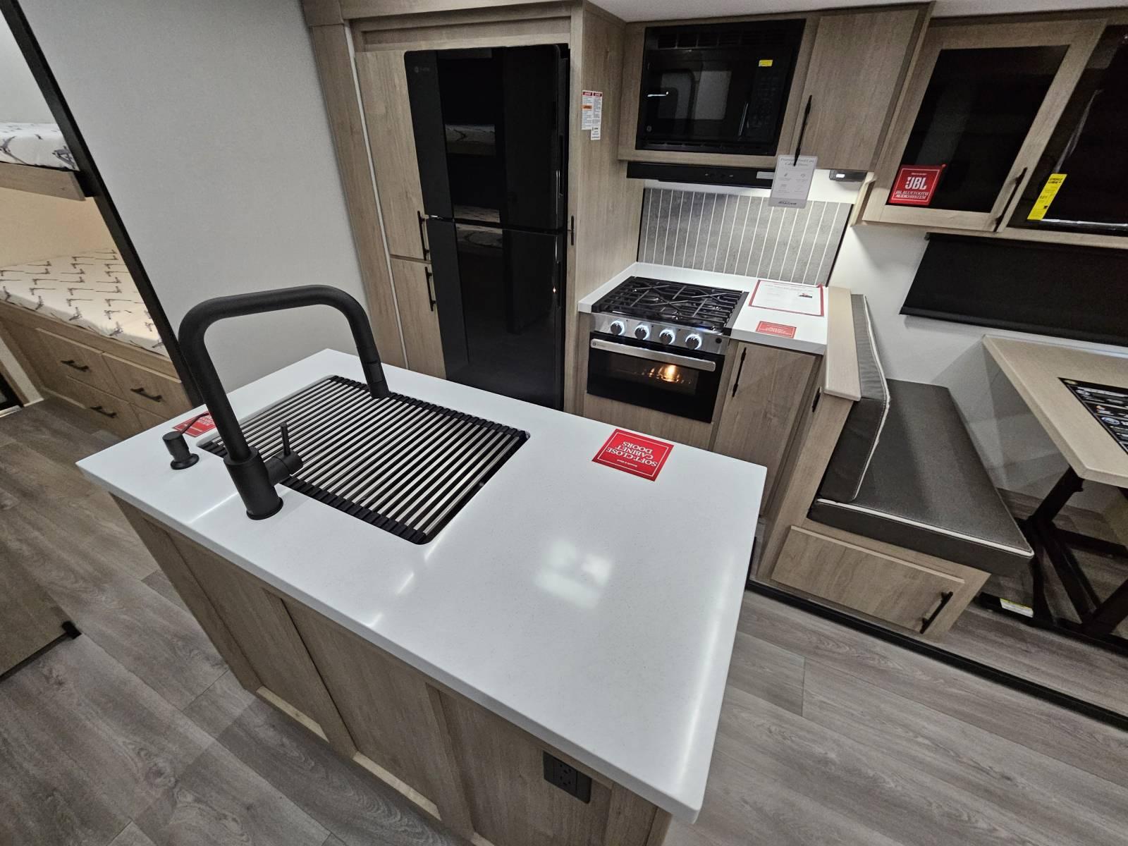 2026 Grand Design 2026 Grand Design Imagine - thumbnail 9