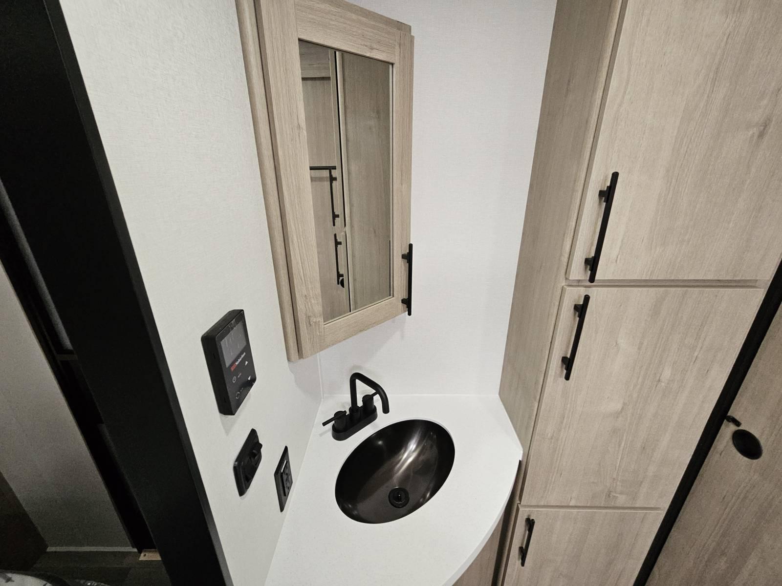 2026 Grand Design 2026 Grand Design Imagine - thumbnail 21