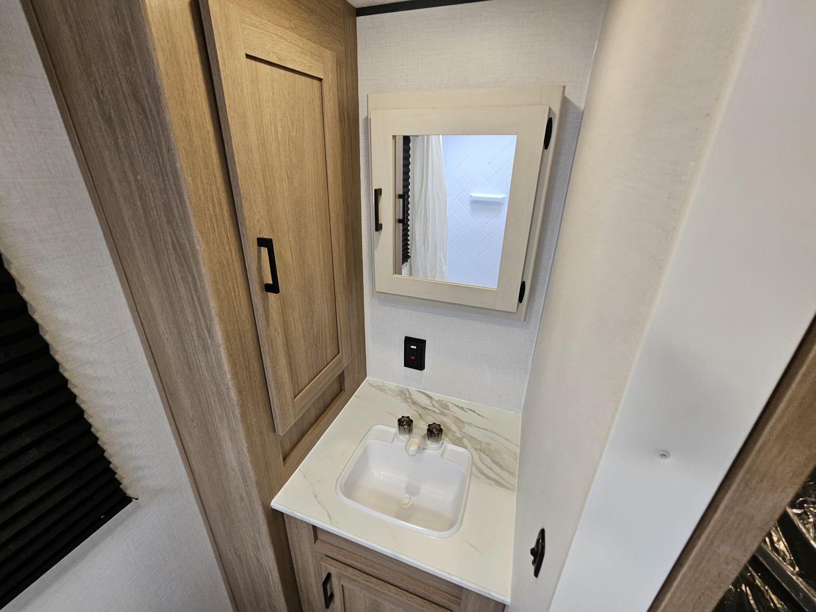 2026 Dutchmen 2026 Dutchmen Aspen Trail - thumbnail 18