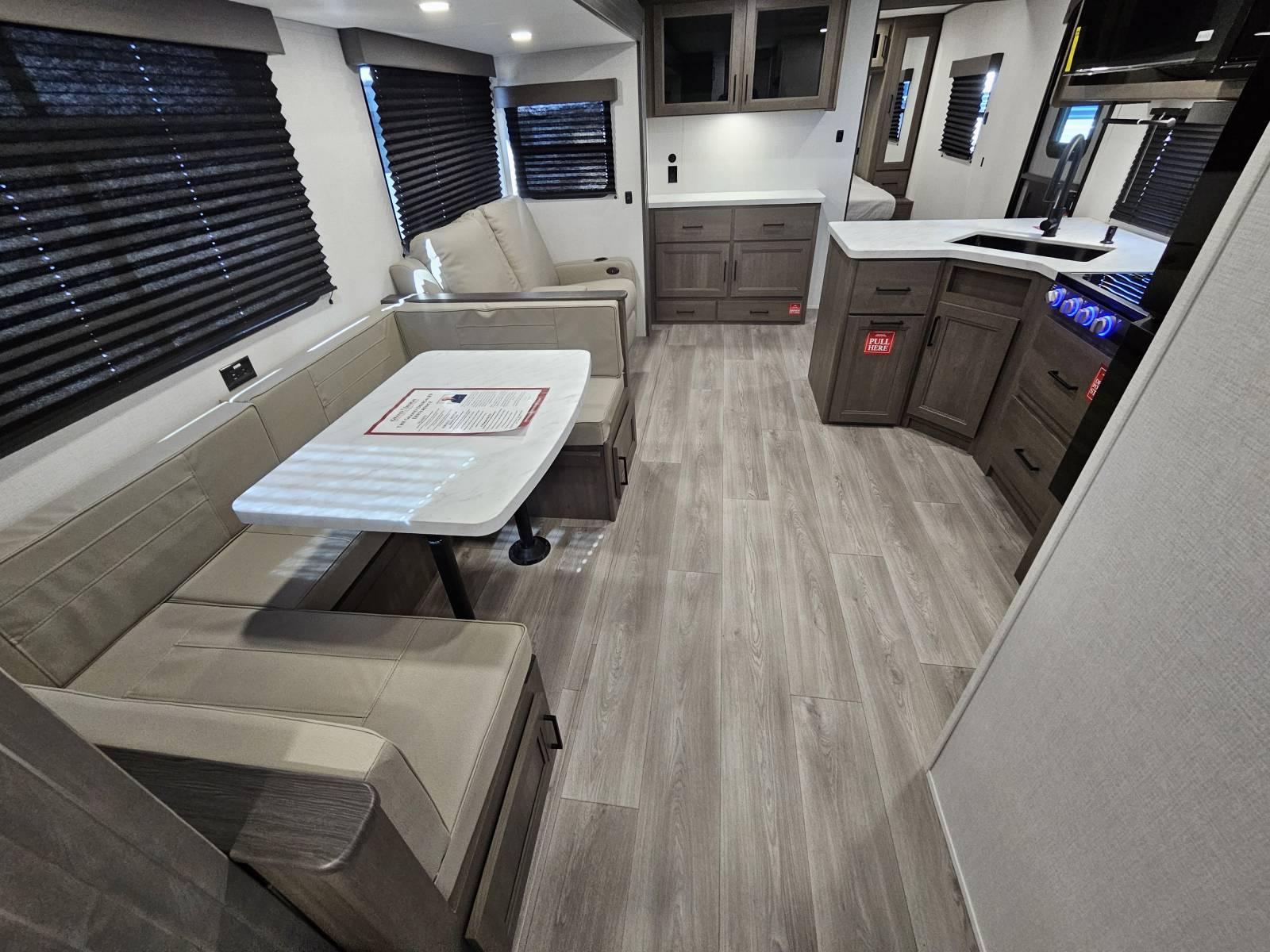 2026 Grand Design 2026 Grand Design Transcend - thumbnail 5