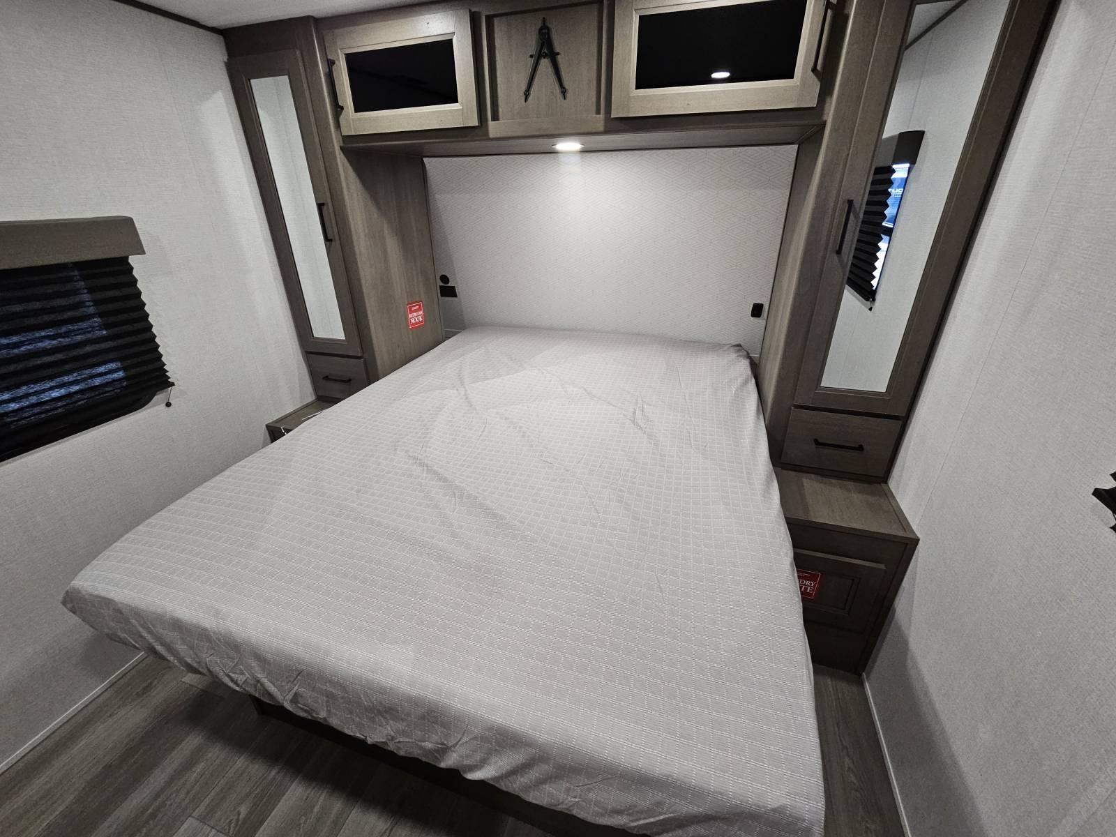 2026 Grand Design 2026 Grand Design Transcend - thumbnail 16