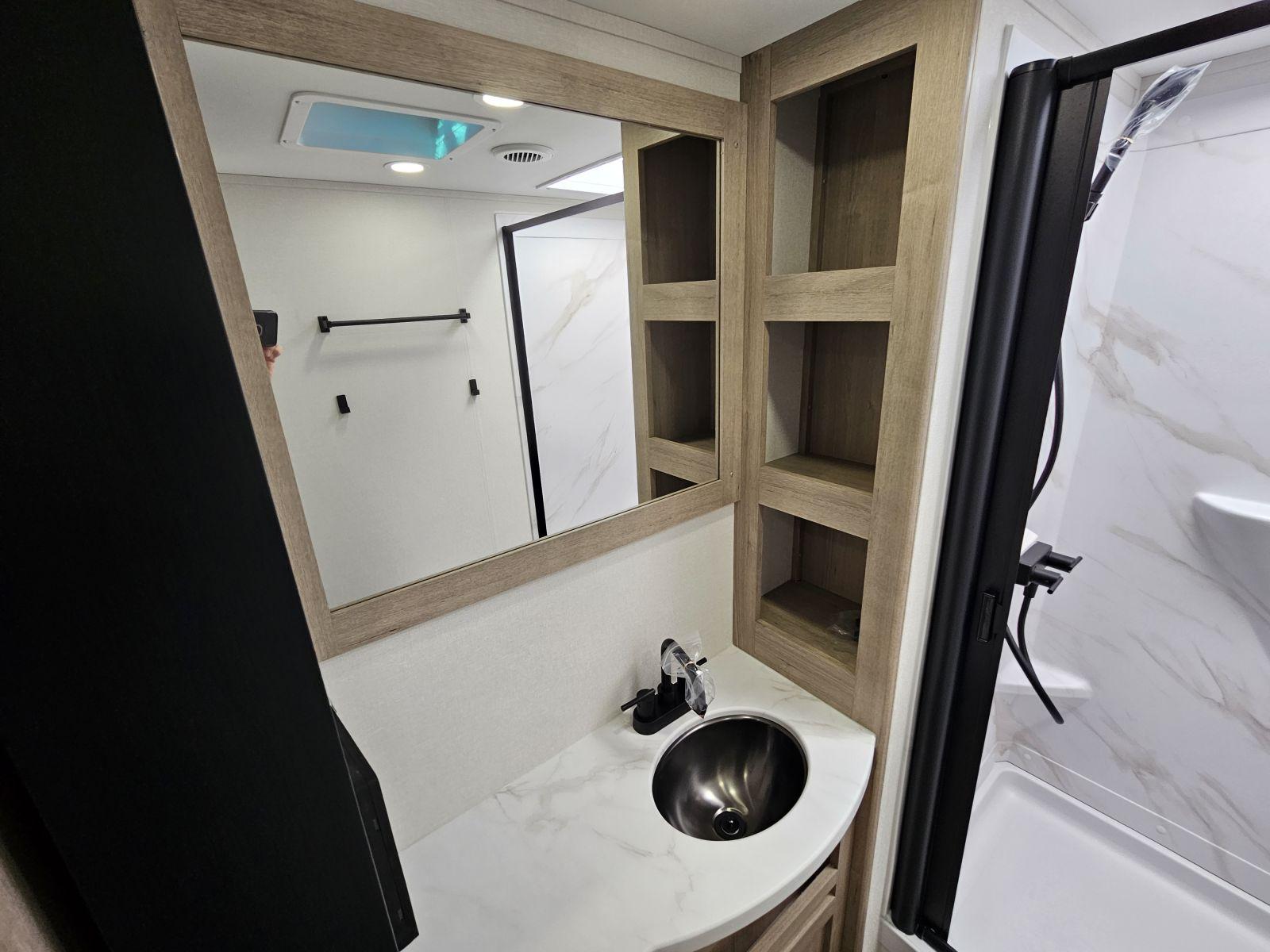 2026 Grand Design 2026 Grand Design Imagine XLS - thumbnail 18