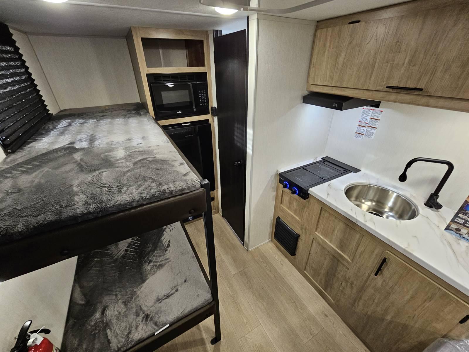 2026 Forest River 2026 Forest River Cherokee Wolf Pup - thumbnail 4