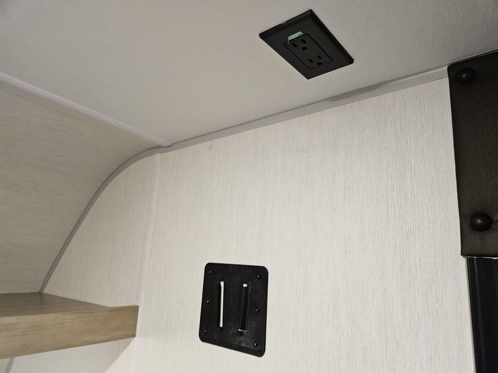 2026 Forest River 2026 Forest River Cherokee Wolf Pup - thumbnail 15