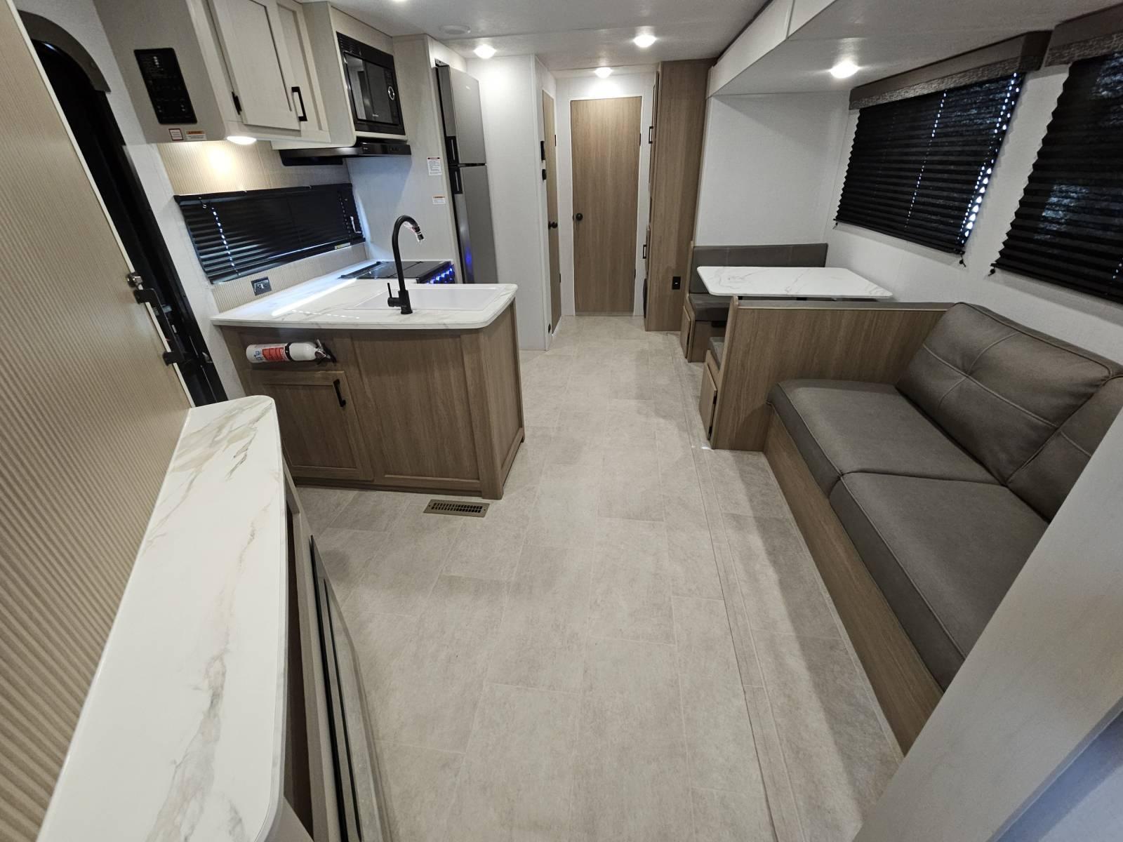 2026 Dutchmen 2026 Dutchmen Aspen Trail LE - thumbnail 4