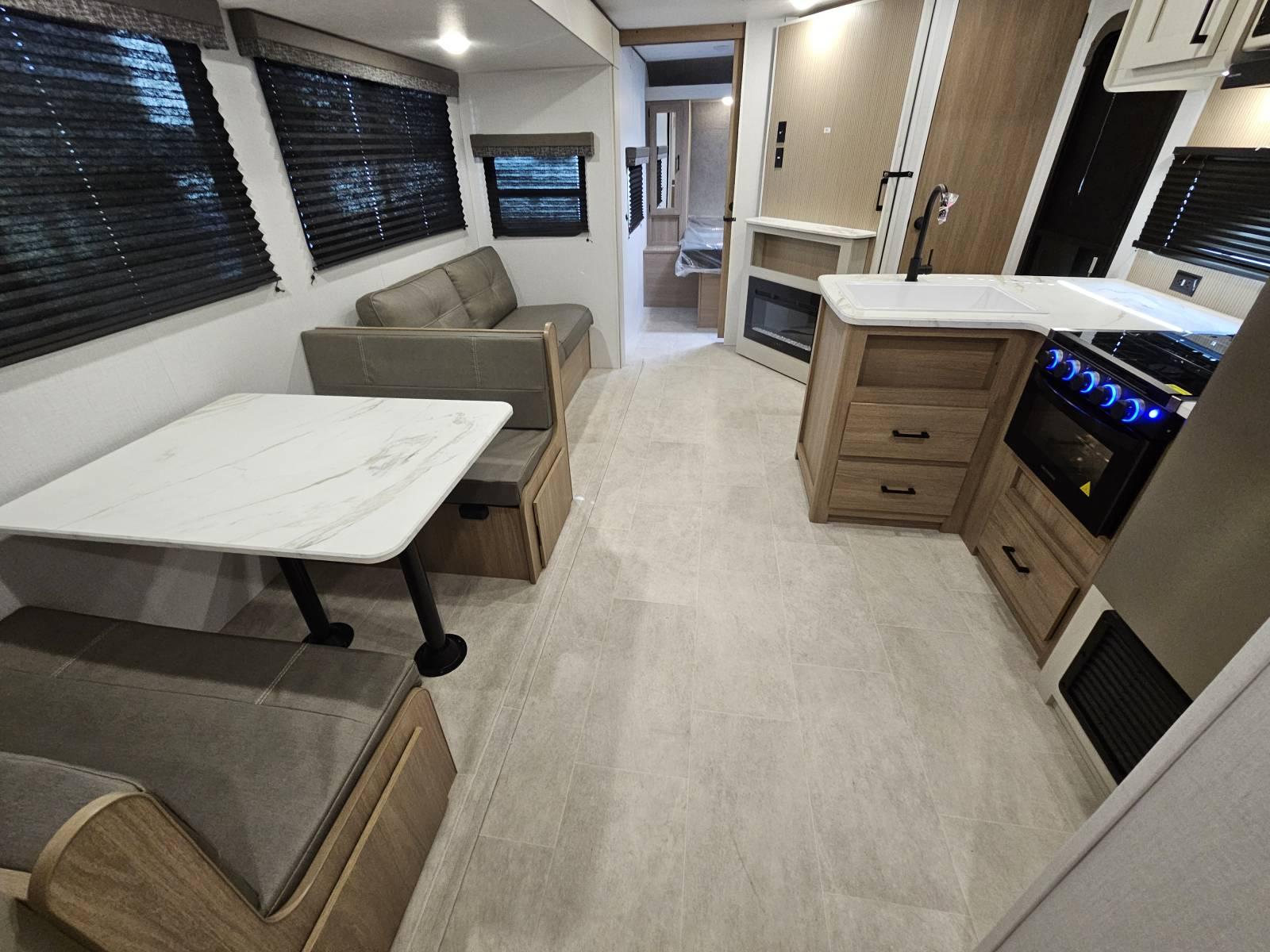 2026 Dutchmen 2026 Dutchmen Aspen Trail LE - thumbnail 5