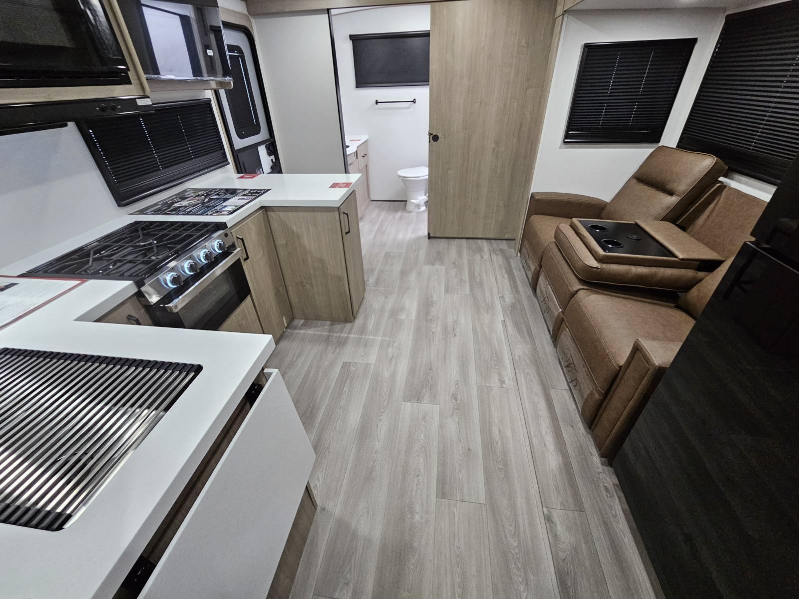 2026 Grand Design 2026 Grand Design Imagine - thumbnail 5