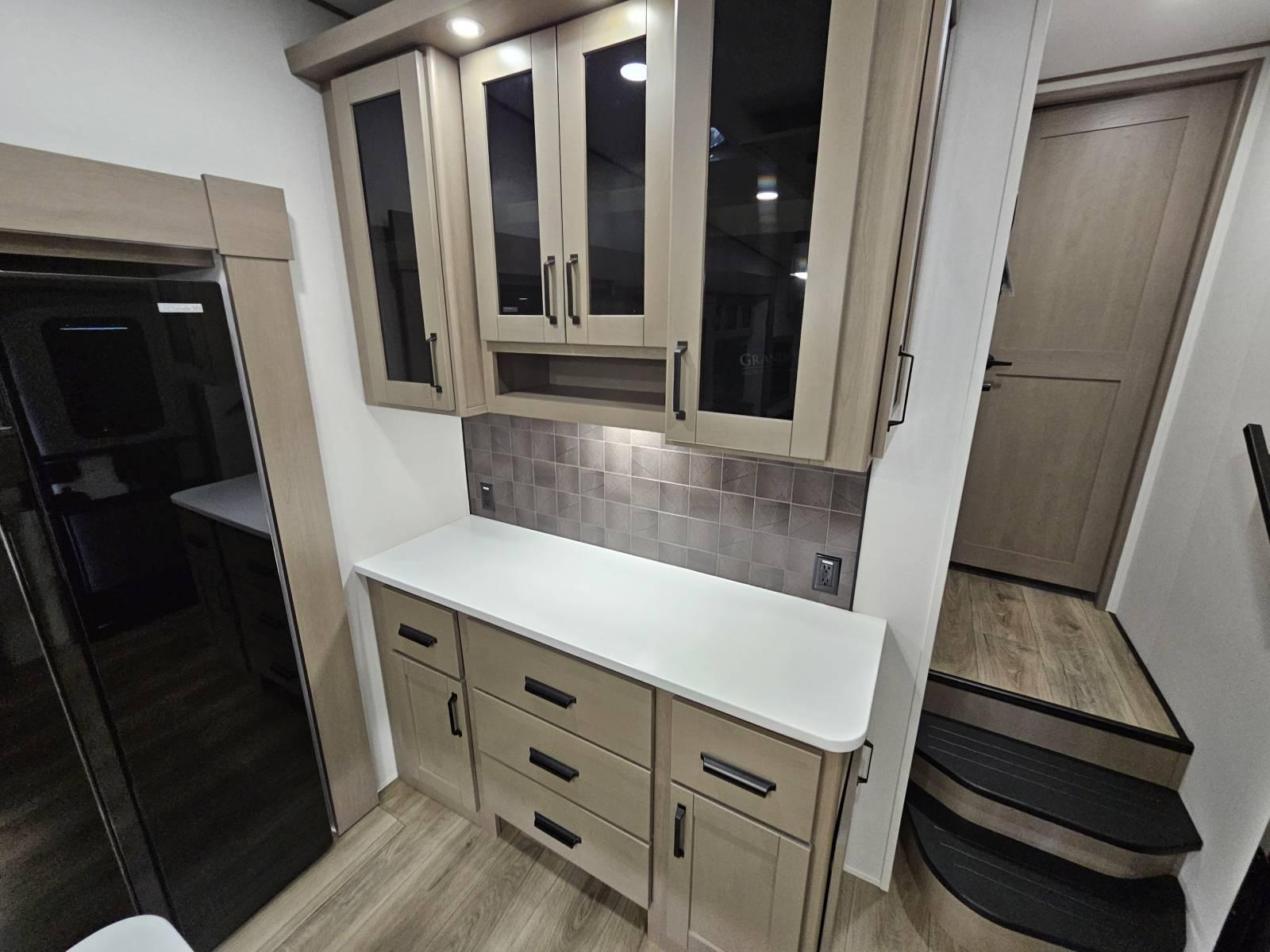 2026 Grand Design 2026 Grand Design Reflection - thumbnail 14