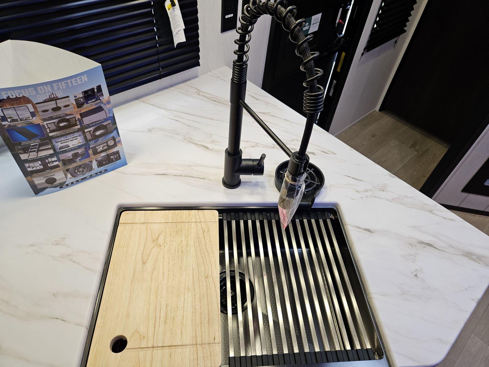 2026 Forest River 2026 Forest River Cherokee Grey Wolf - thumbnail 10