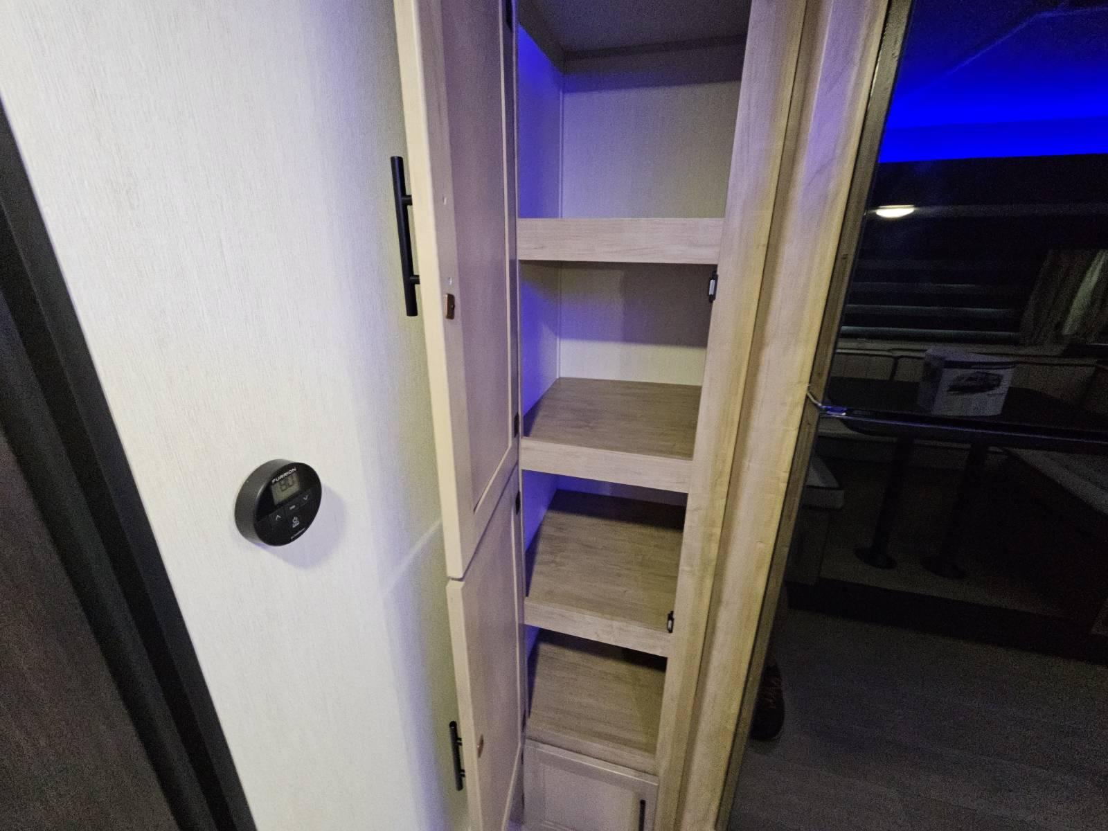 2026 Forest River 2026 Forest River Cherokee Grey Wolf - thumbnail 12