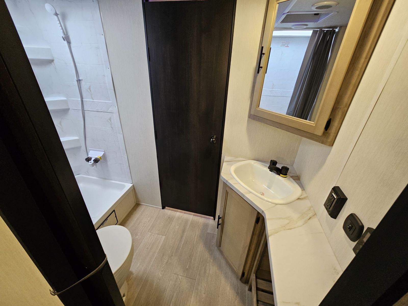 2026 Forest River 2026 Forest River Cherokee Grey Wolf - thumbnail 16