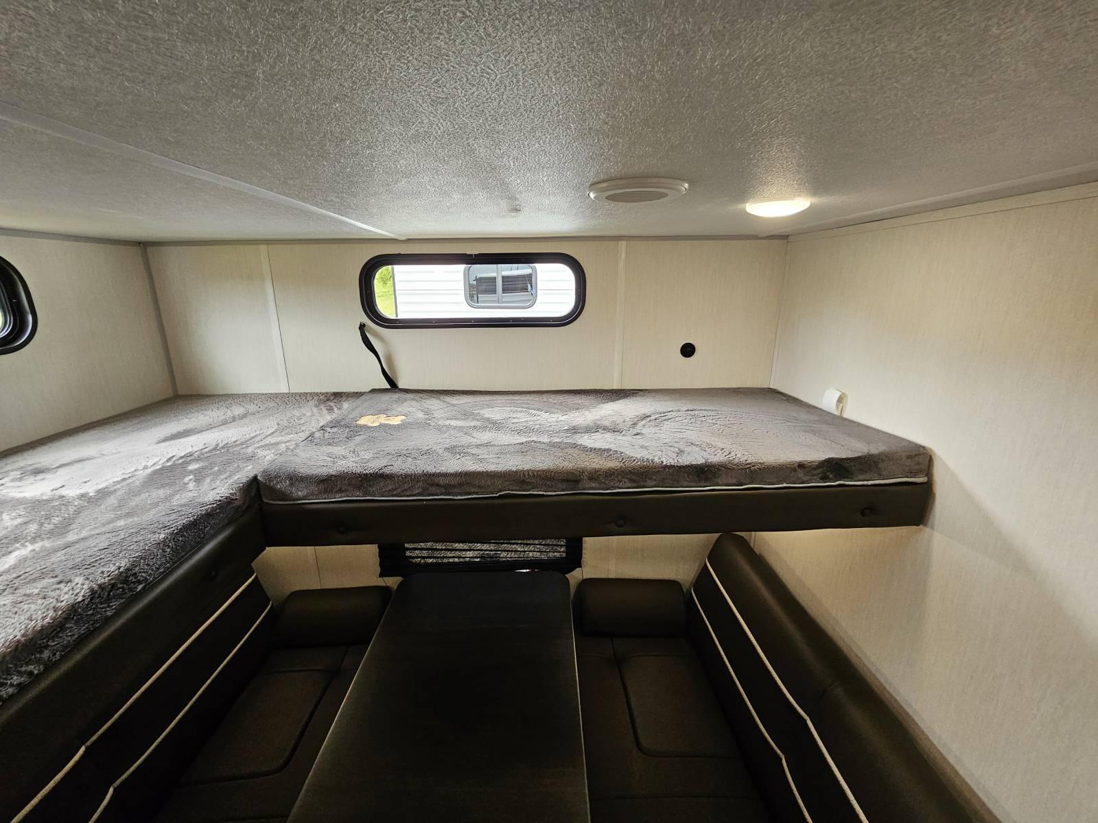 2026 Forest River 2026 Forest River Cherokee Grey Wolf - thumbnail 21