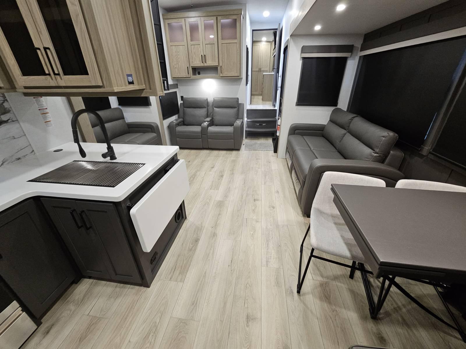 2026 Forest River 2026 Forest River Flagstaff Classic - thumbnail 5