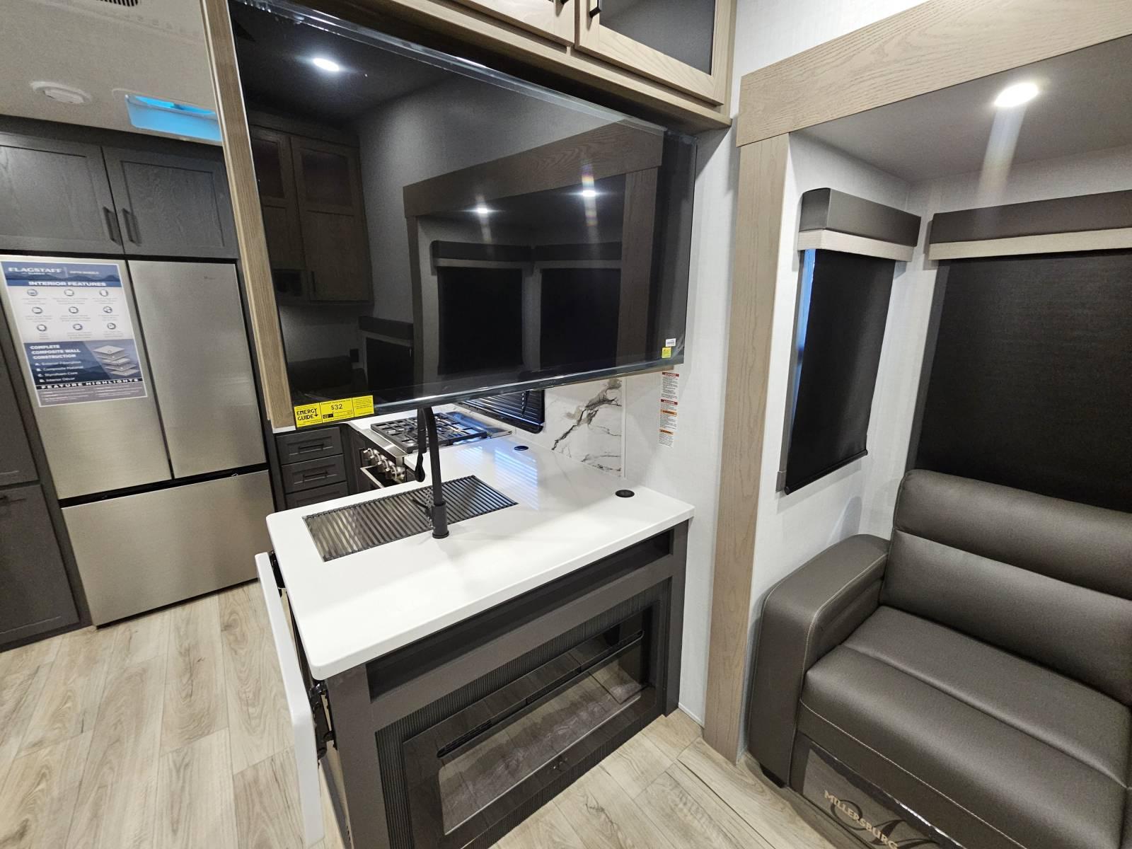 2026 Forest River 2026 Forest River Flagstaff Classic - thumbnail 9