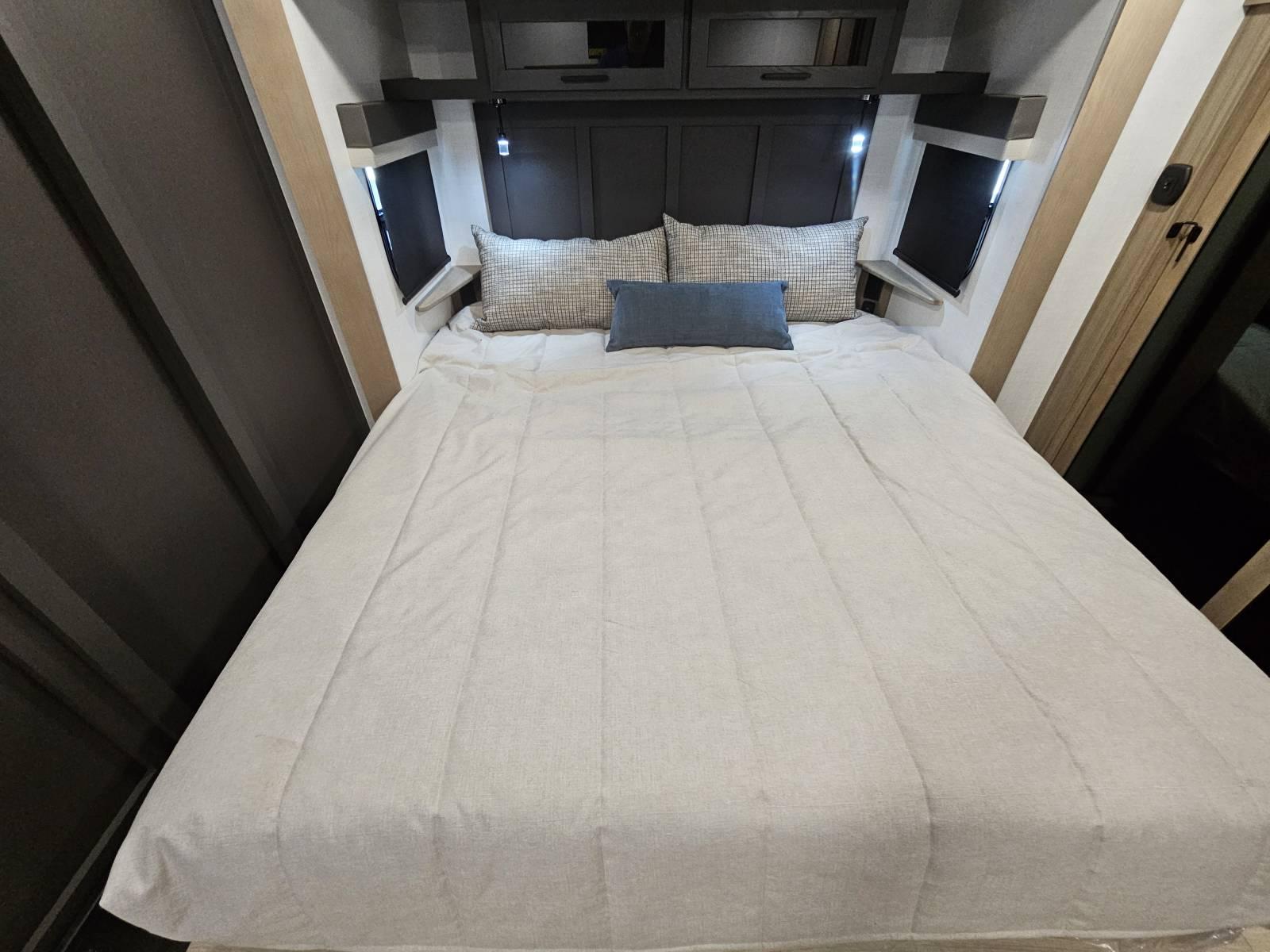 2026 Forest River 2026 Forest River Flagstaff Classic - thumbnail 17