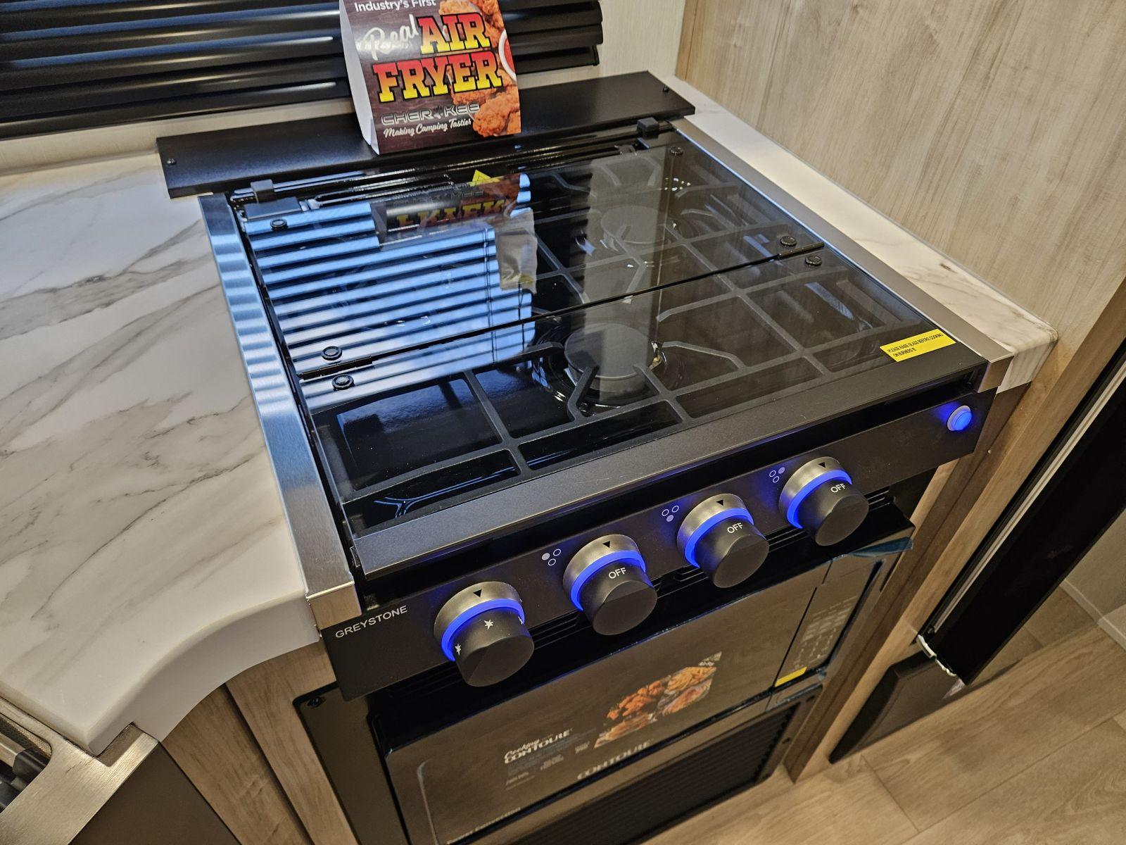 2026 Forest River 2026 Forest River Cherokee Wolf Den - thumbnail 9