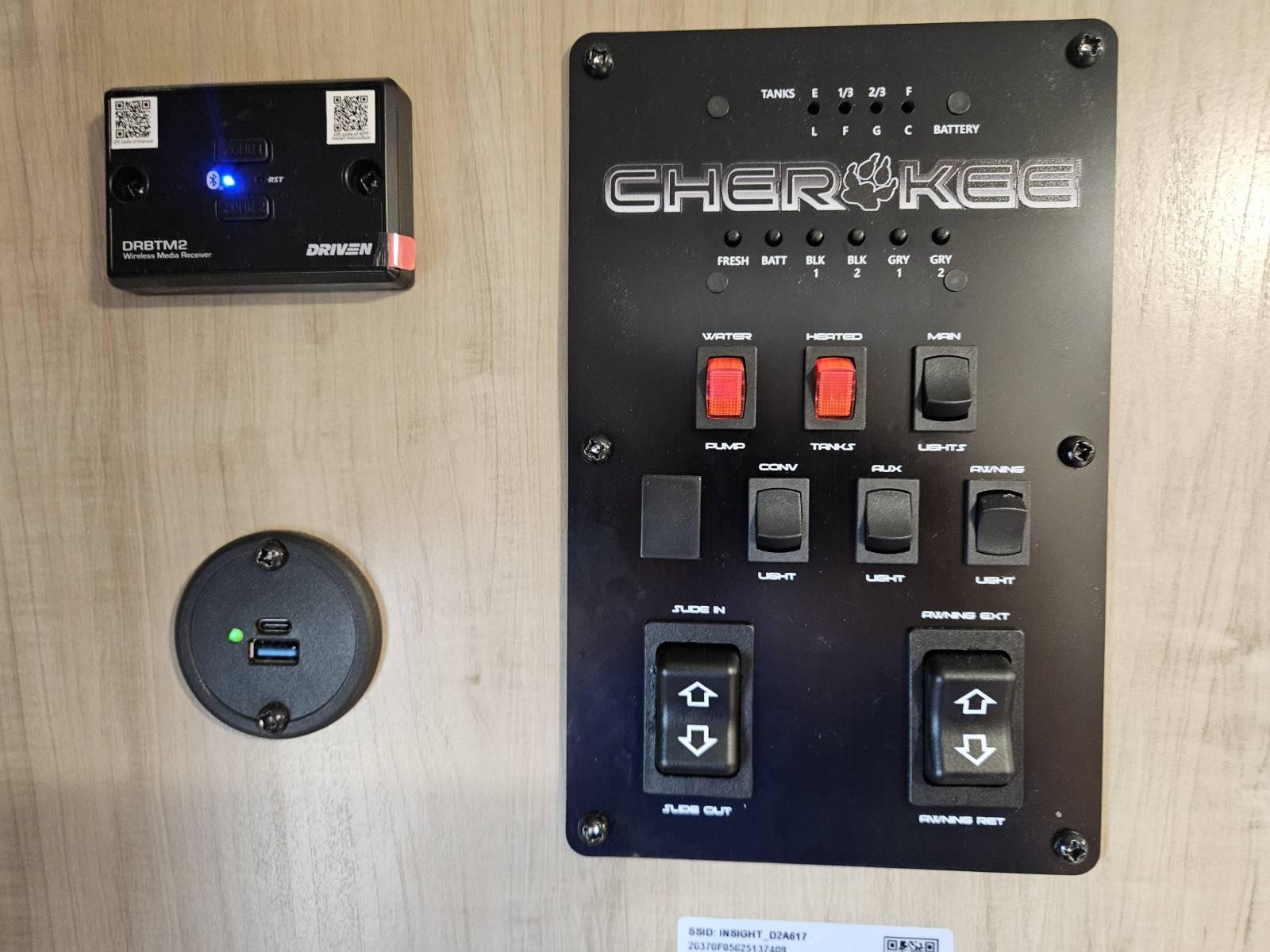 2026 Forest River 2026 Forest River Cherokee Wolf Den - thumbnail 20