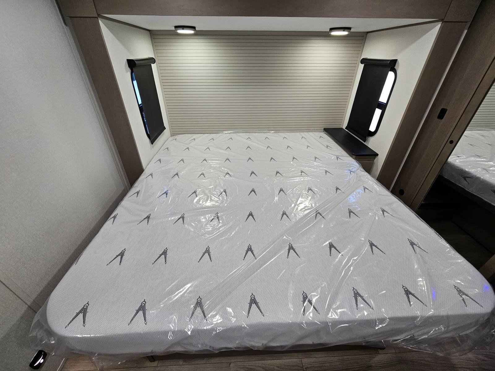 2026 Grand Design 2026 Grand Design Reflection - thumbnail 16