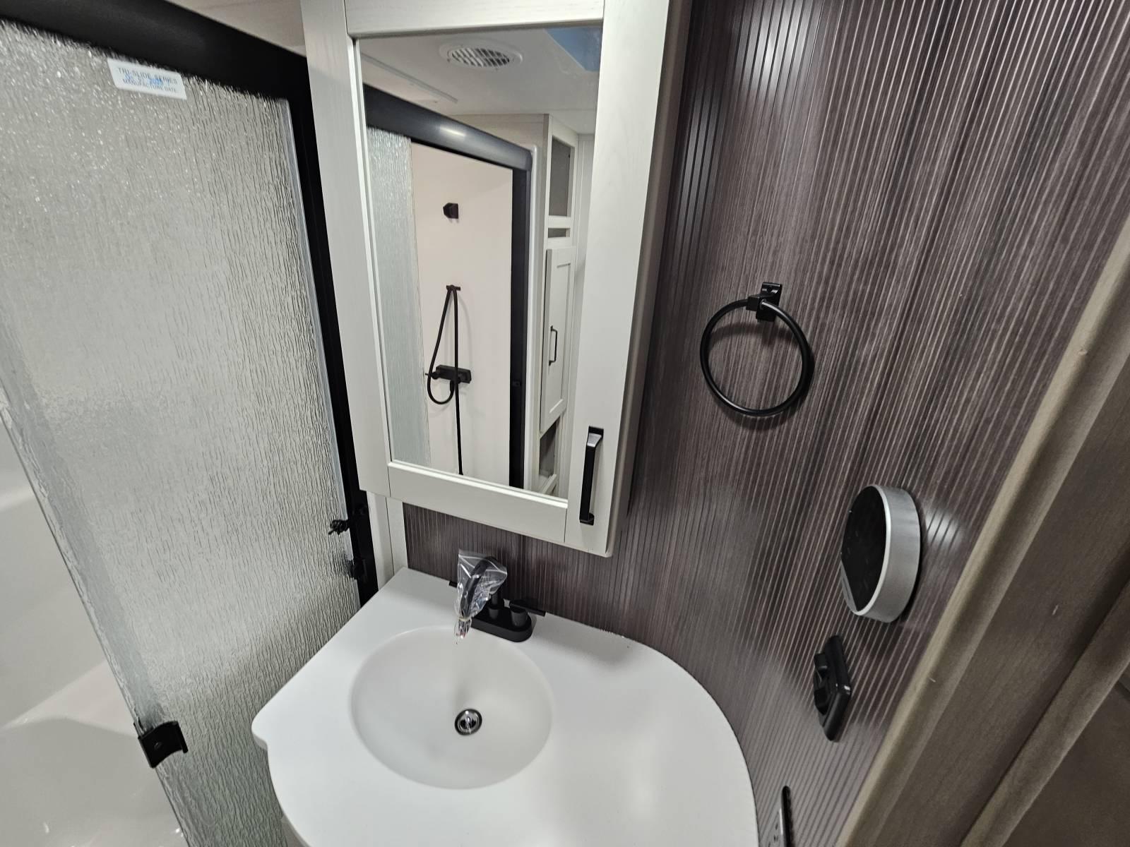 2026 Grand Design 2026 Grand Design Reflection - thumbnail 27