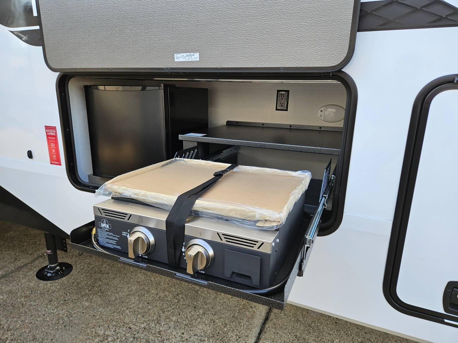 2026 Grand Design 2026 Grand Design Reflection - thumbnail 31