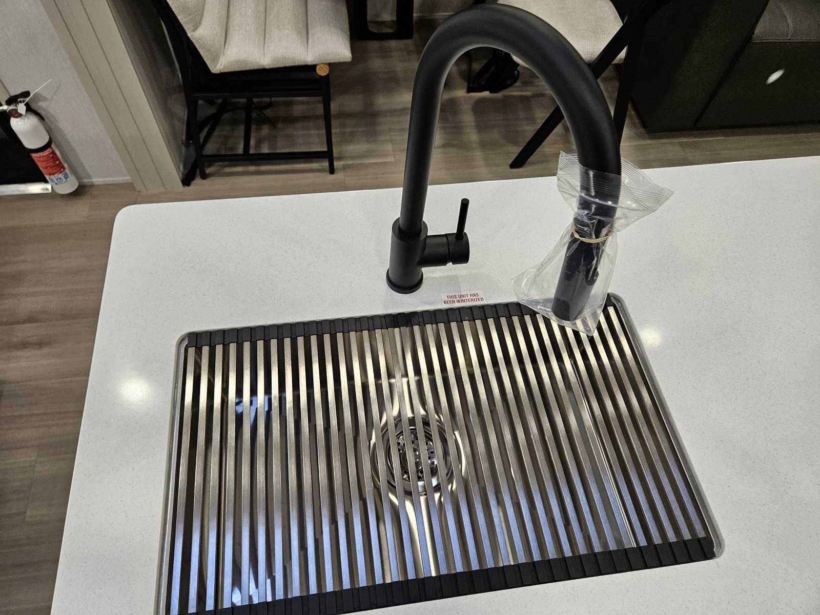 2026 Grand Design 2026 Grand Design Momentum G-Class - thumbnail 11