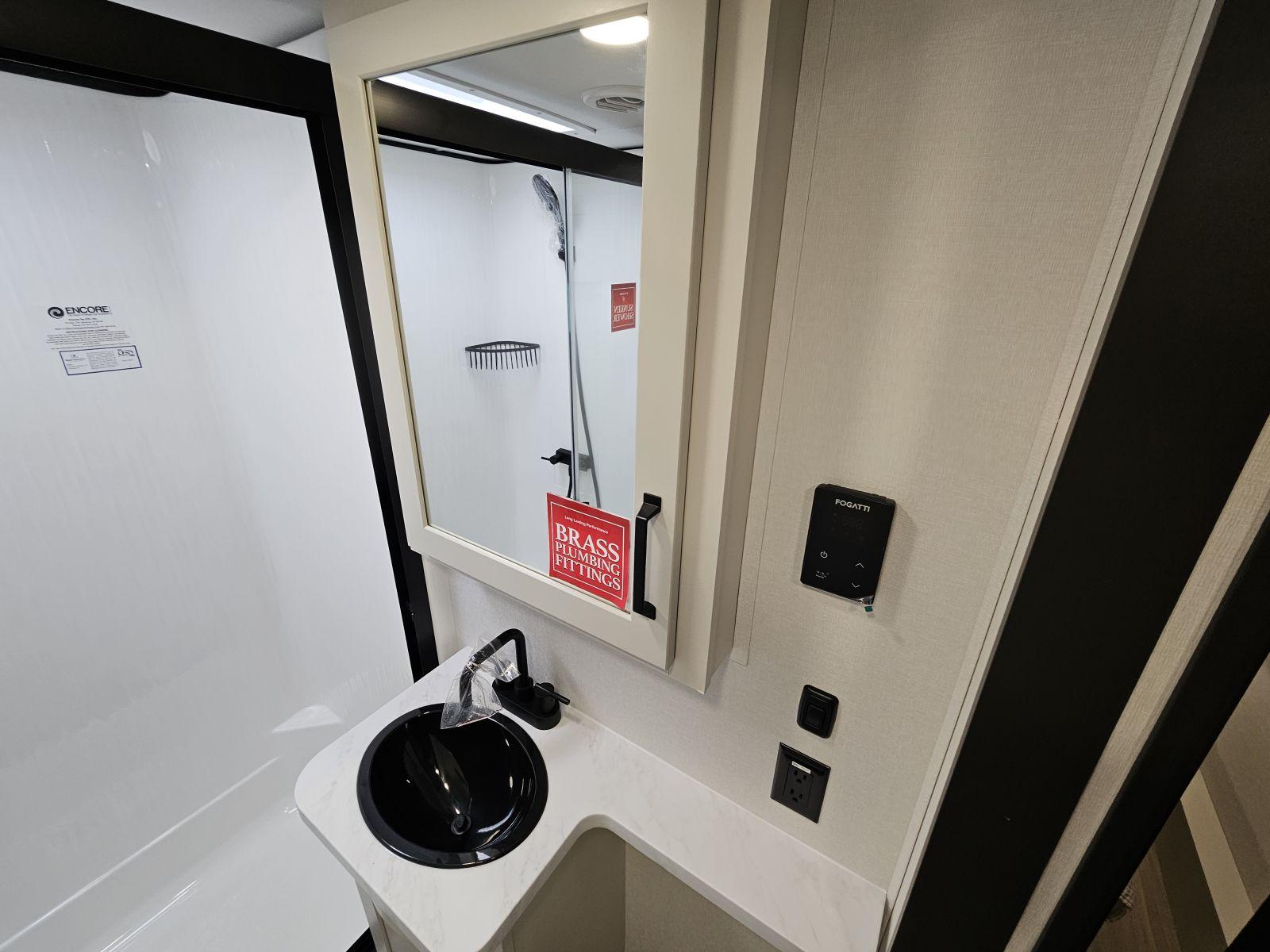 2026 Grand Design 2026 Grand Design Momentum G-Class - thumbnail 19