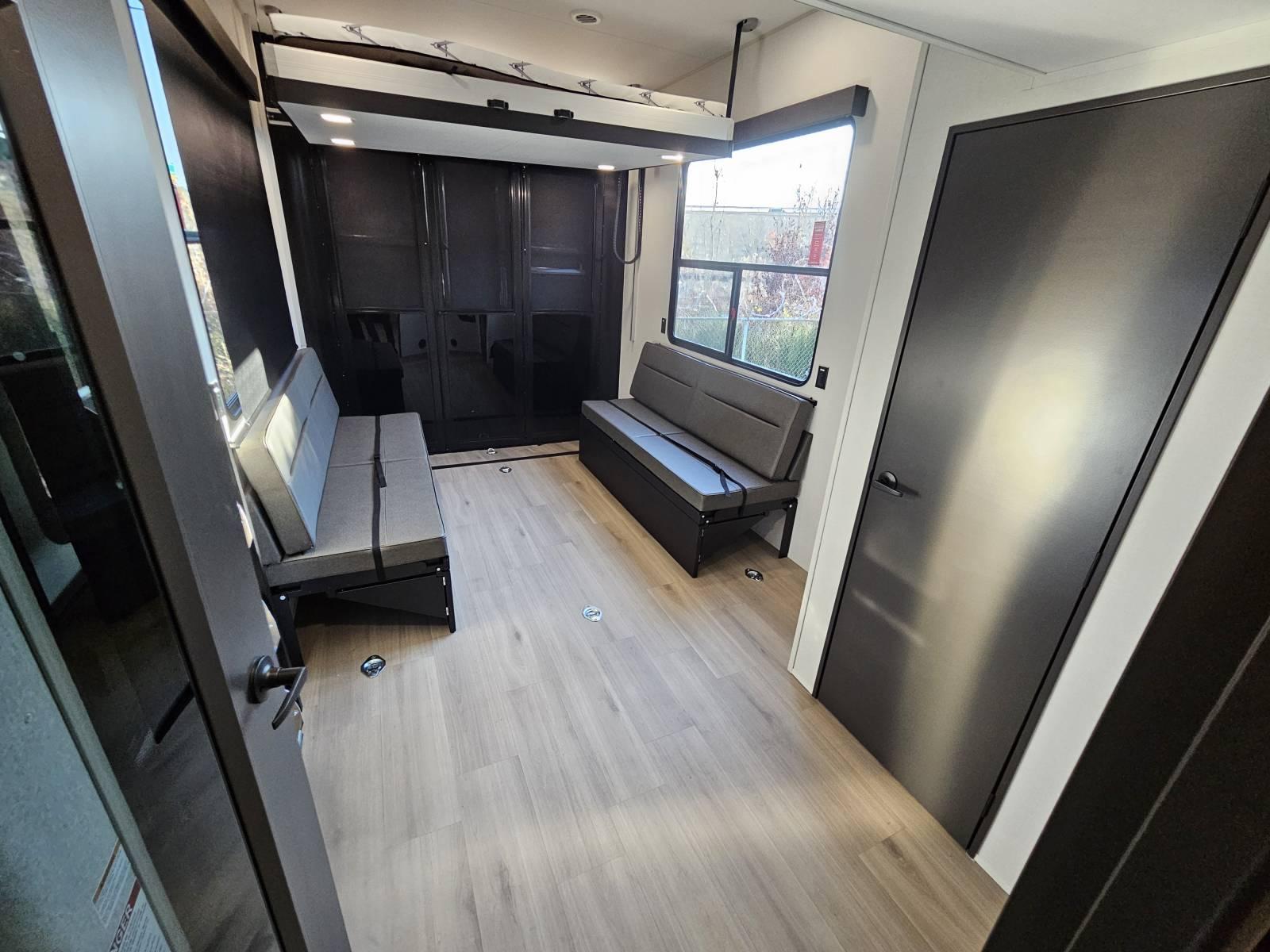 2026 Grand Design 2026 Grand Design Momentum G-Class - thumbnail 21