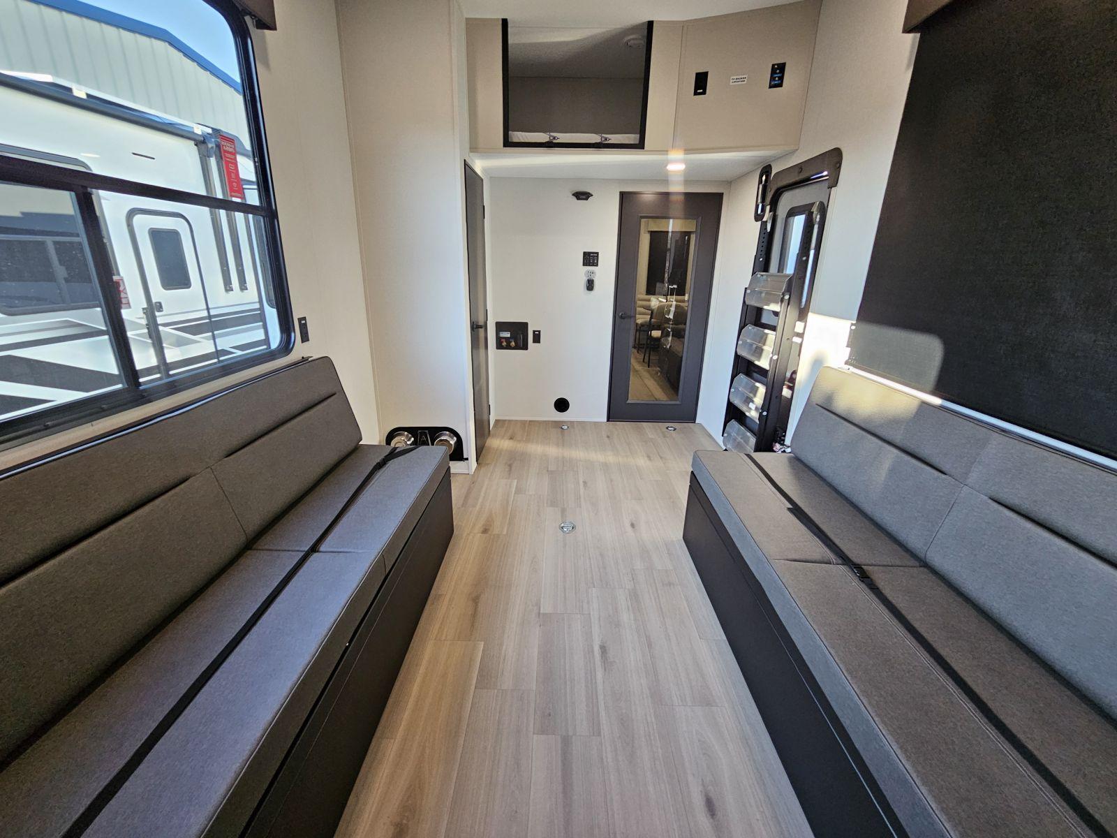 2026 Grand Design 2026 Grand Design Momentum G-Class - thumbnail 22