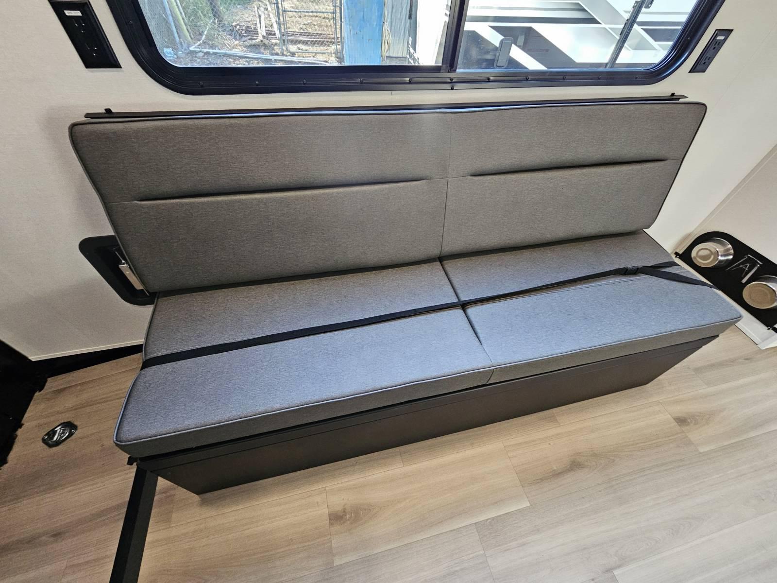 2026 Grand Design 2026 Grand Design Momentum G-Class - thumbnail 24