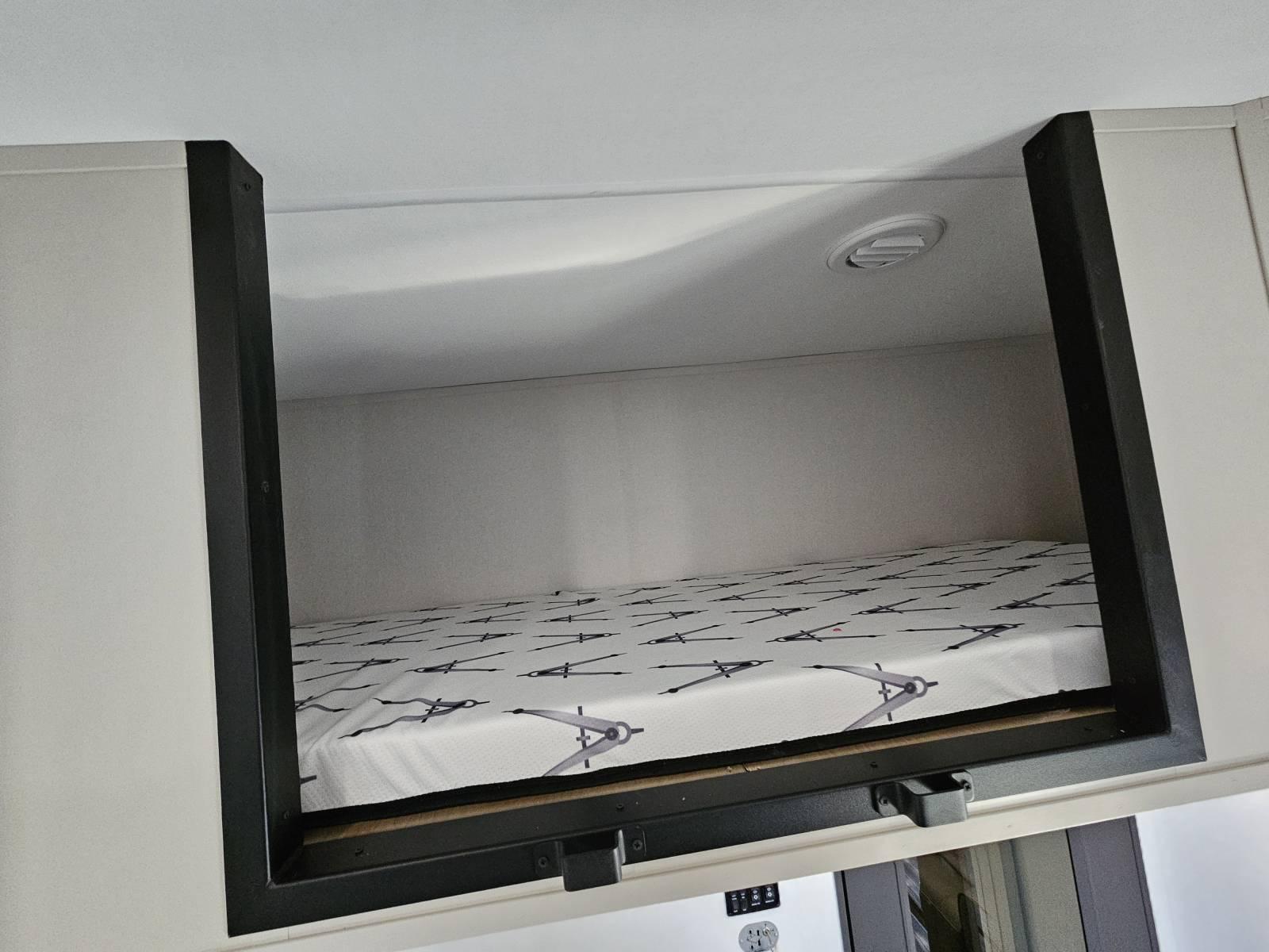 2026 Grand Design 2026 Grand Design Momentum G-Class - thumbnail 26