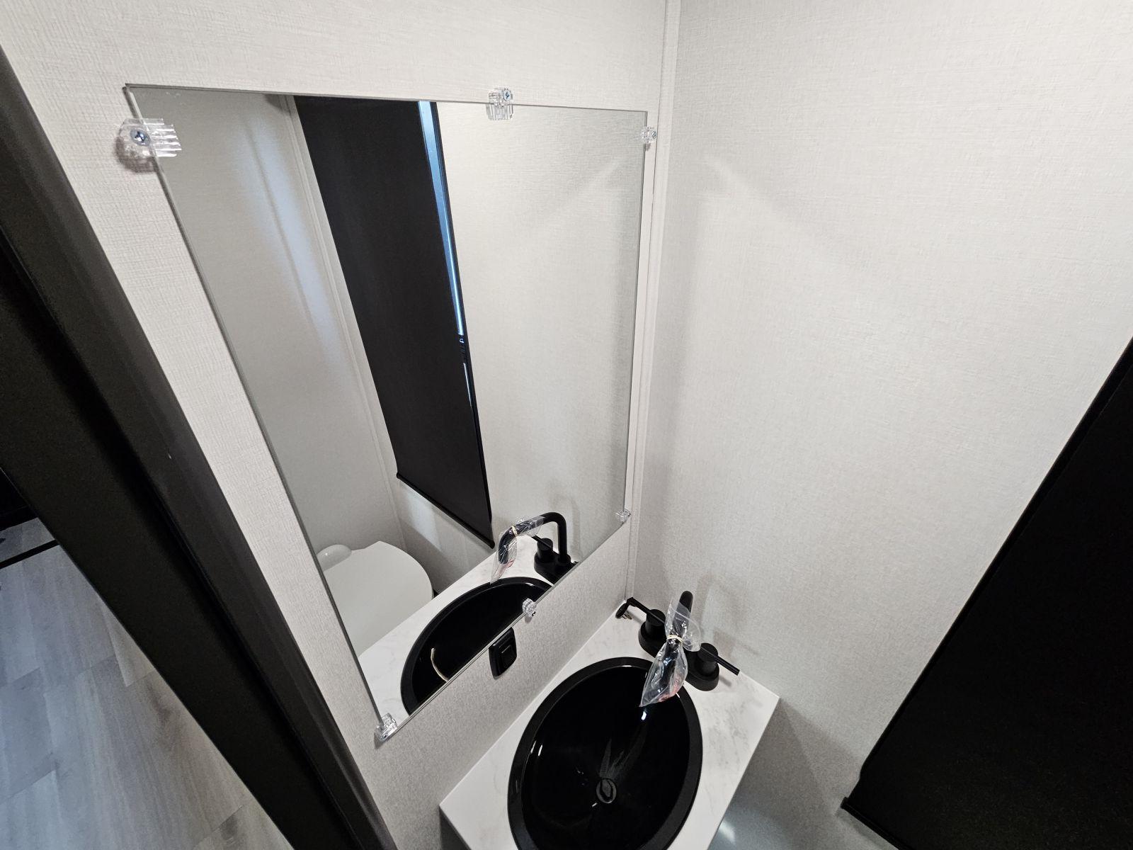 2026 Grand Design 2026 Grand Design Momentum G-Class - thumbnail 30