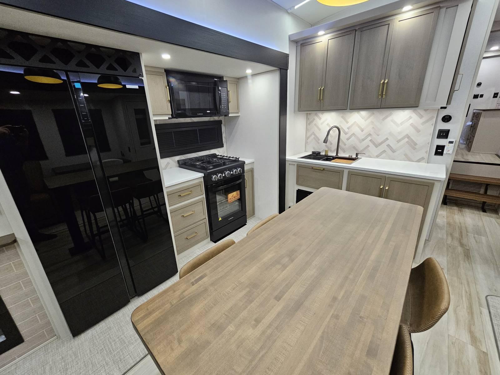 2026 Forest River 2026 Forest River Wildwood Heritage Glen - thumbnail 9