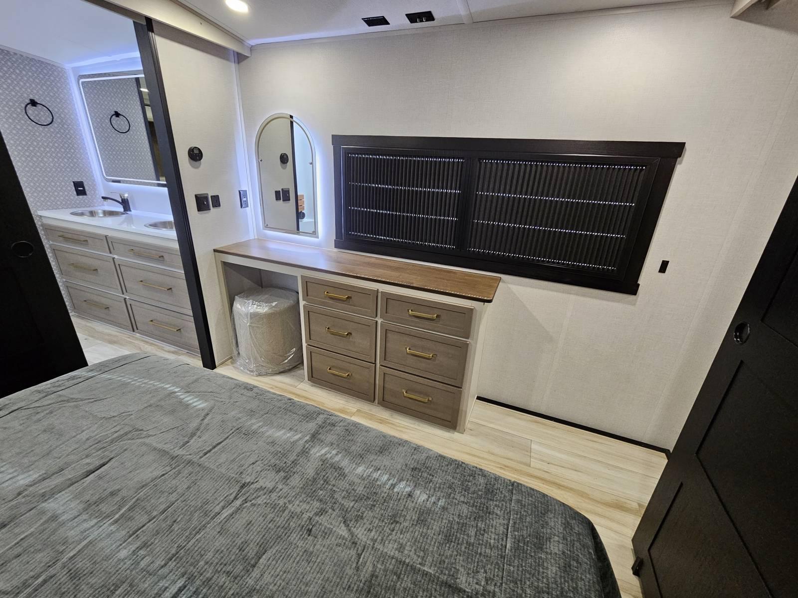 2026 Forest River 2026 Forest River Wildwood Heritage Glen - thumbnail 21