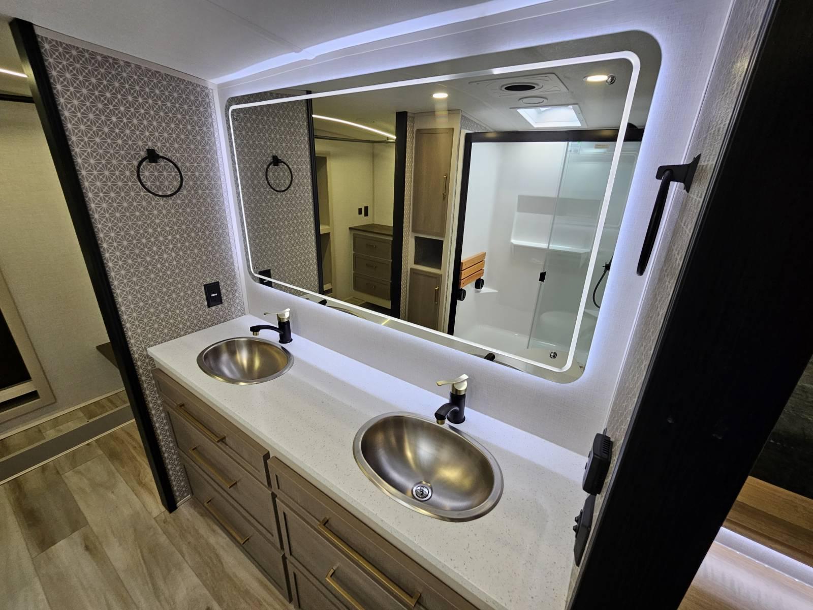 2026 Forest River 2026 Forest River Wildwood Heritage Glen - thumbnail 24