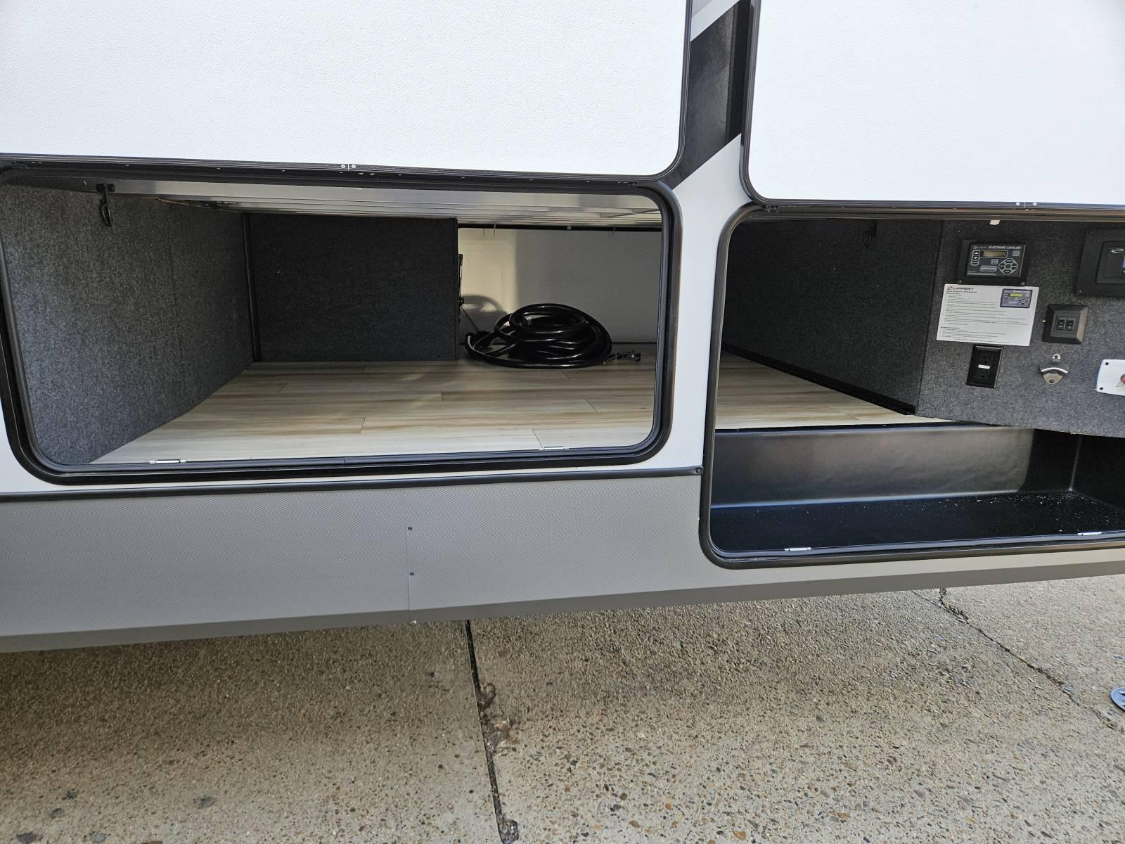 2026 Forest River 2026 Forest River Wildwood Heritage Glen - thumbnail 36