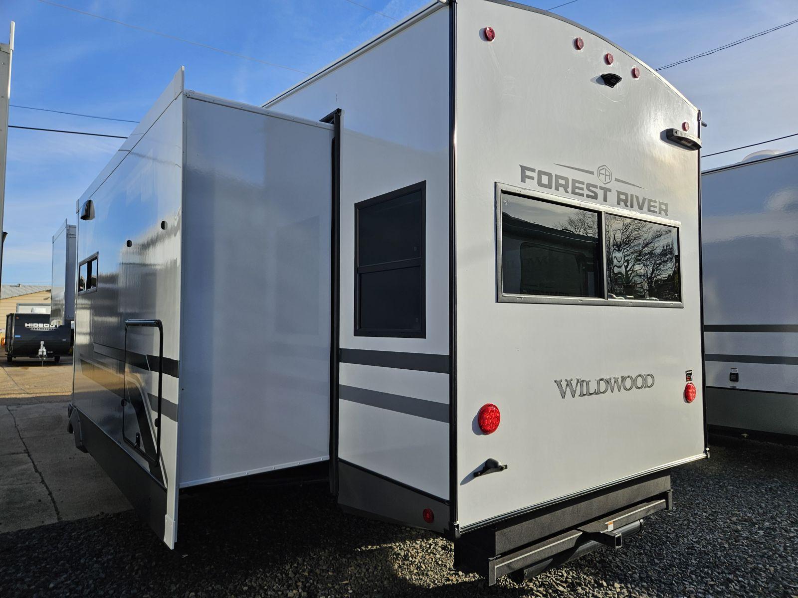 2026 Forest River 2026 Forest River Wildwood Heritage Glen - thumbnail 44