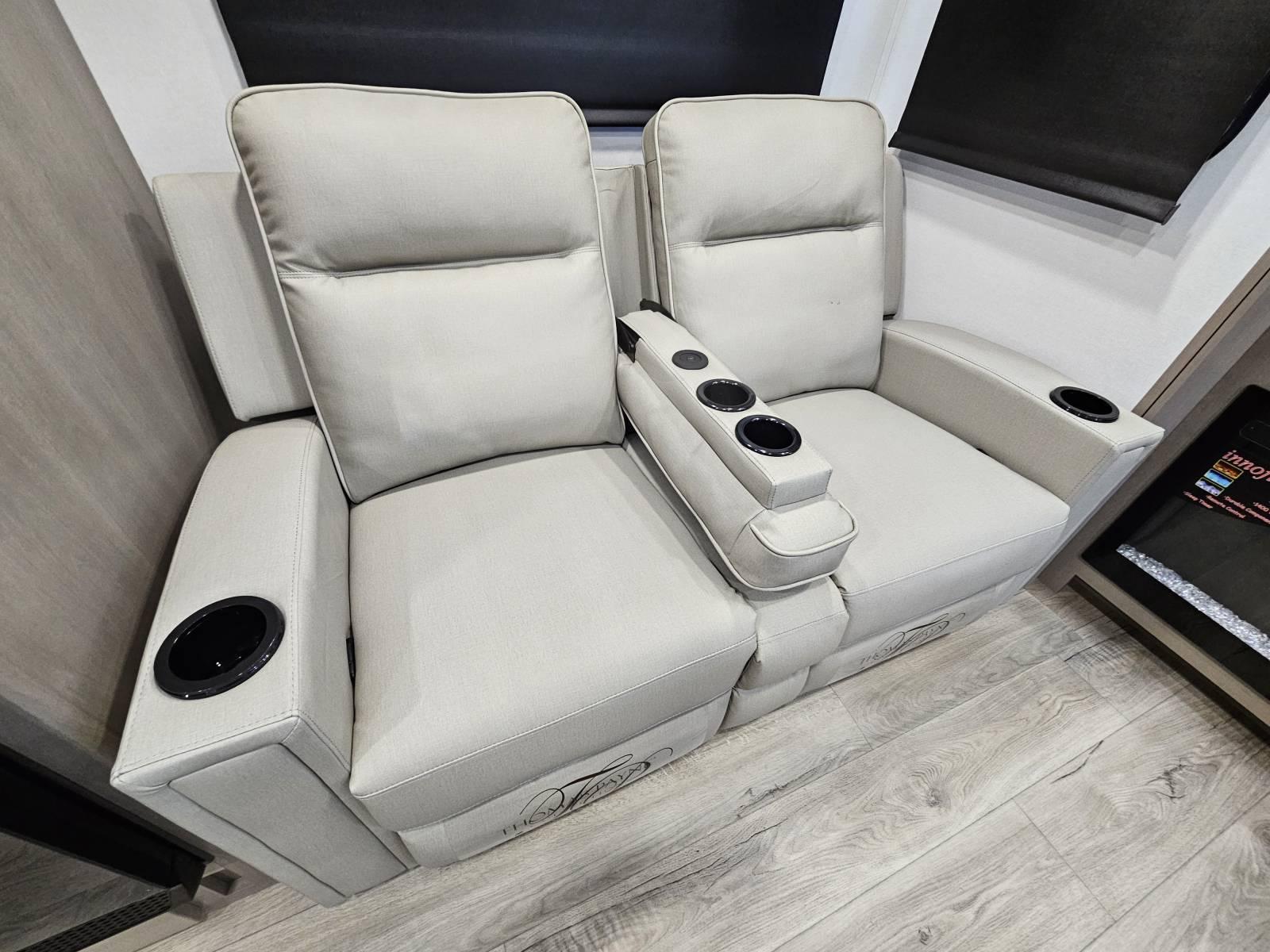 2026 Grand Design 2026 Grand Design Reflection 150 Series - thumbnail 6