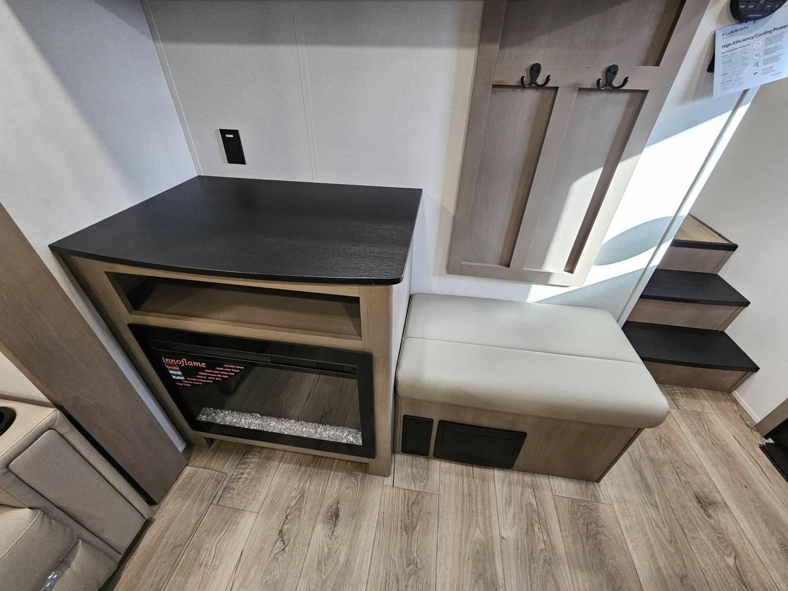 2026 Grand Design 2026 Grand Design Reflection 150 Series - thumbnail 8