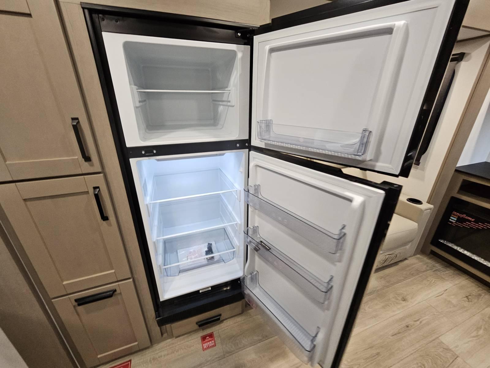 2026 Grand Design 2026 Grand Design Reflection 150 Series - thumbnail 12