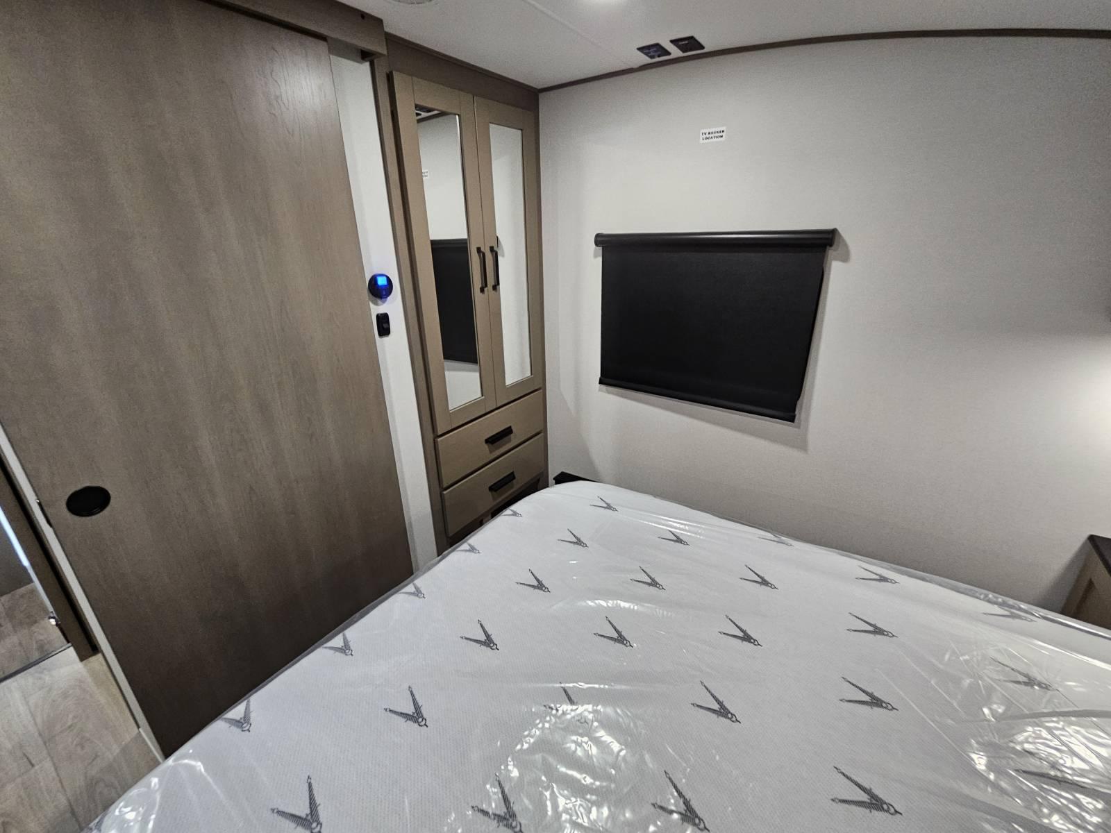 2026 Grand Design 2026 Grand Design Reflection 150 Series - thumbnail 16