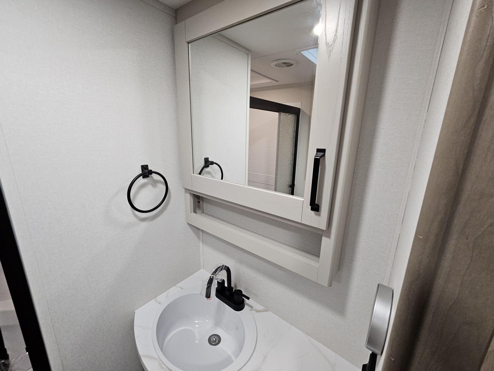 2026 Grand Design 2026 Grand Design Reflection 150 Series - thumbnail 19