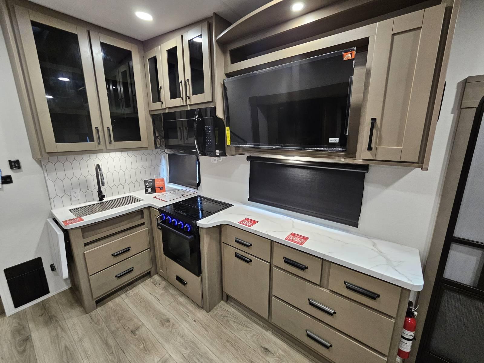 2026 Grand Design 2026 Grand Design Reflection 150 Series - thumbnail 9