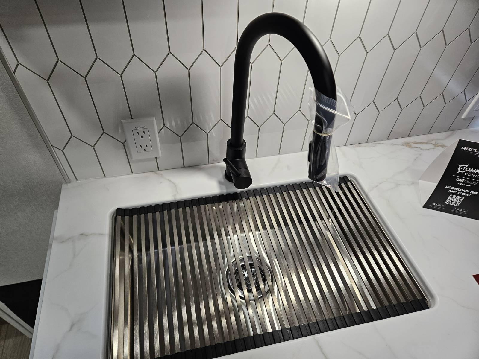 2026 Grand Design 2026 Grand Design Reflection 150 Series - thumbnail 11