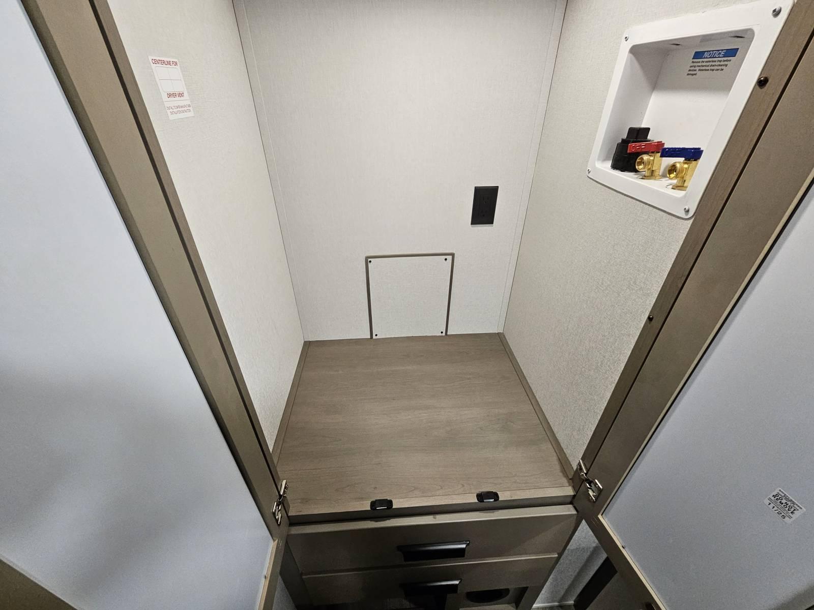 2026 Grand Design 2026 Grand Design Reflection 150 Series - thumbnail 17